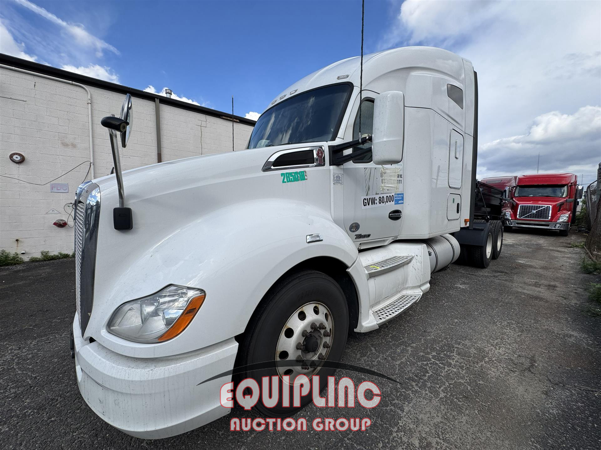 2018 Kenworth T680 6X4 T/A SLEEPER TRUCK TRA