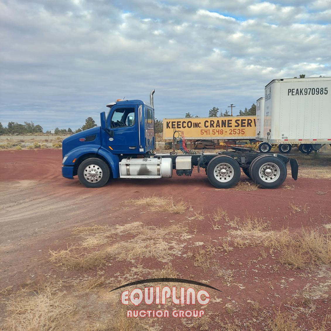 2016 Peterbilt 579 6X4 T/A DAY CAB TRUCK