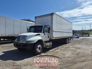 2018 International DURASTAR 4300 4X2 S/A BOX TRUC