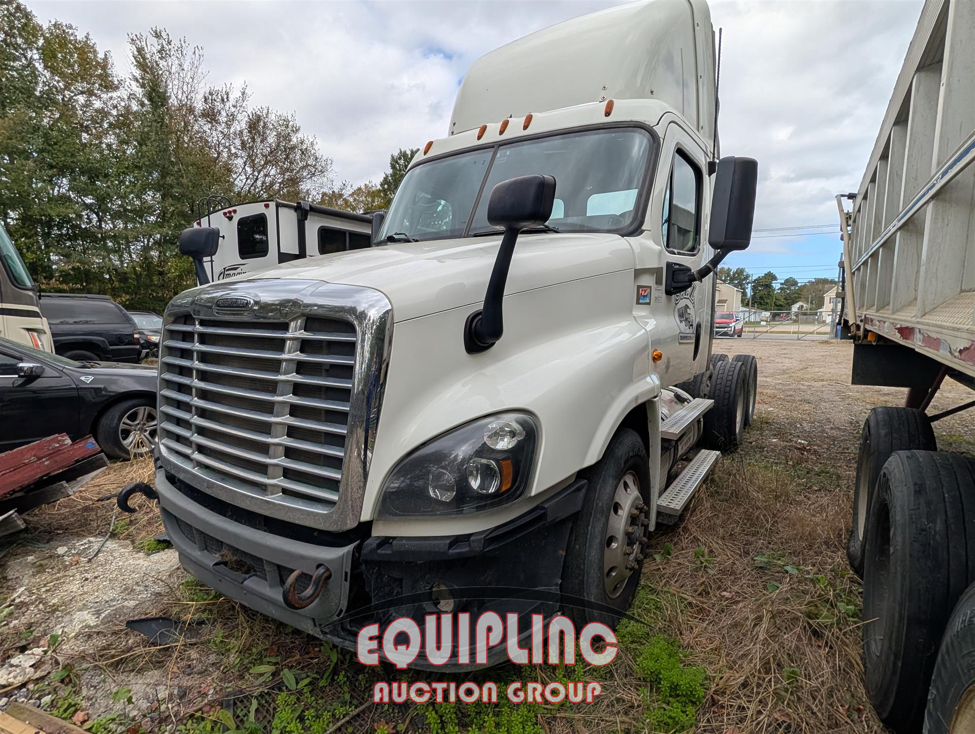 2016 Freightliner Freghtliner Cascadia 6X4 T/A D