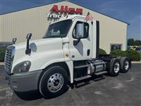2018 Freightliner Cascadia 125