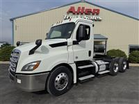 2019 Freightliner Cascadia 126