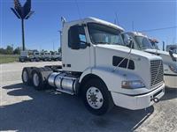 2005 Volvo VNL