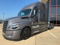 2026 Freightliner PJ126SLP