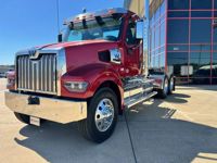 2026 Western Star 49X 60" Mid Roof