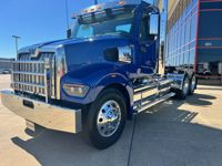 2026 Western Star 49X 60" Mid Roof