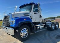 2025 Freightliner 114SD
