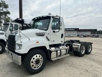 2025 Freightliner 114SD