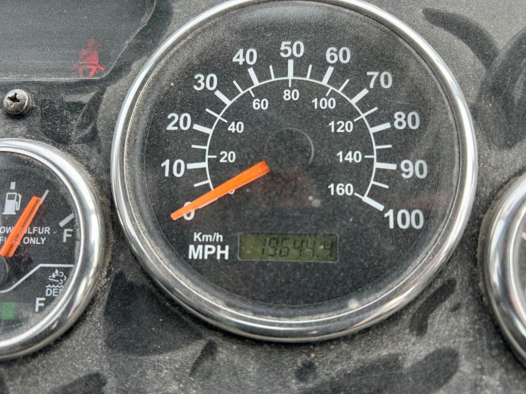 2019 Autocar - image 5