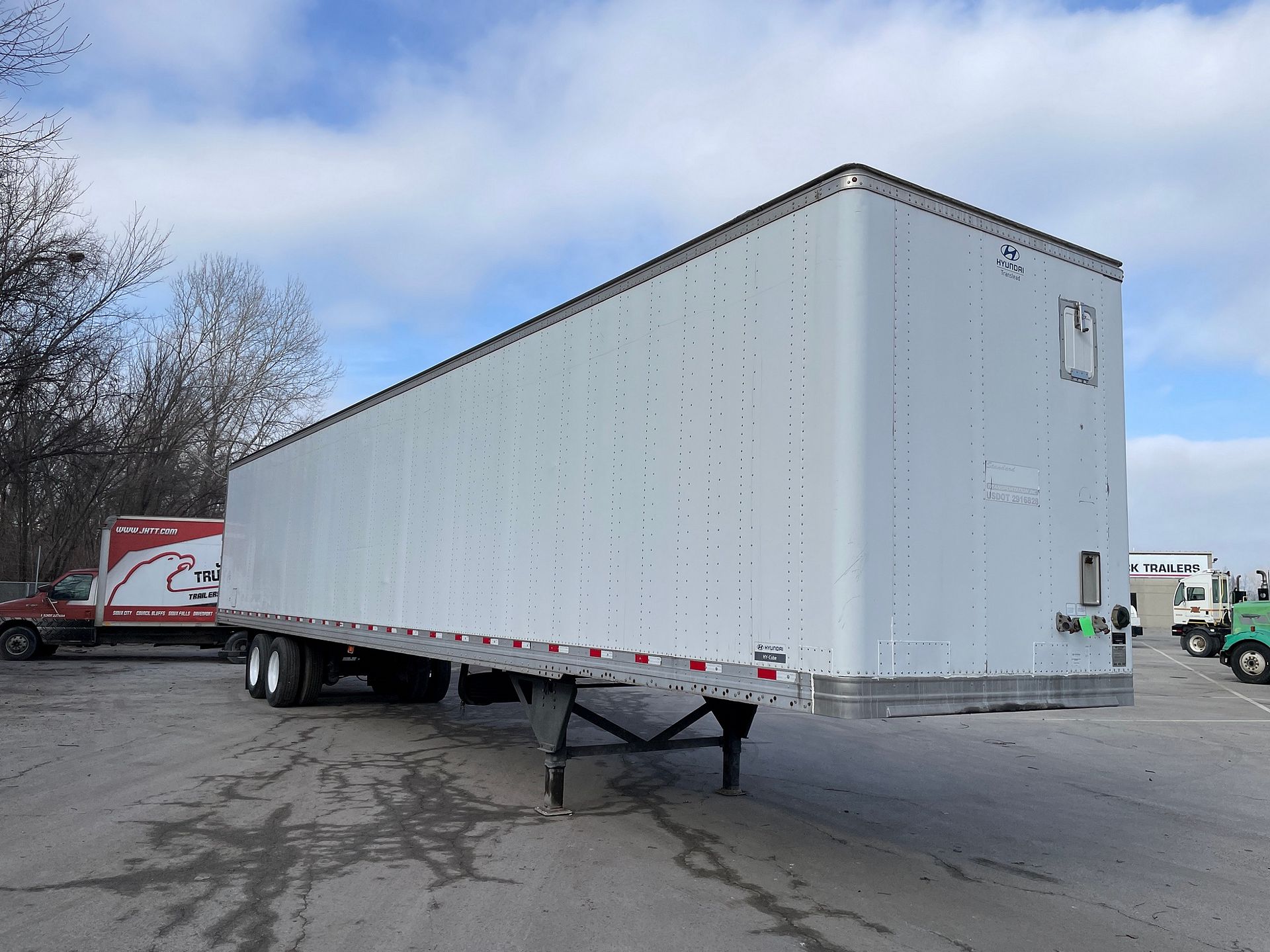 2016 Hyundai Translead in Council Bluffs, IA — photo 7