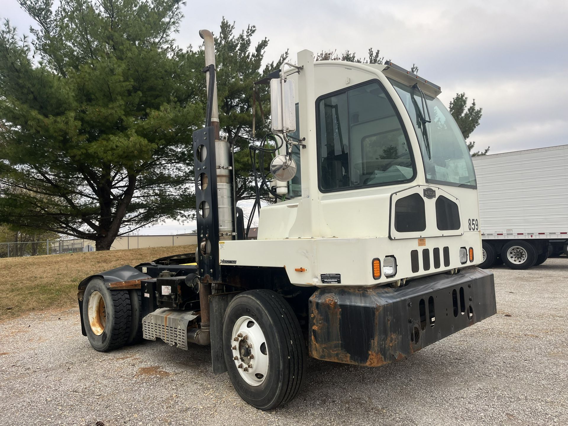 2016 Autocar - image 3