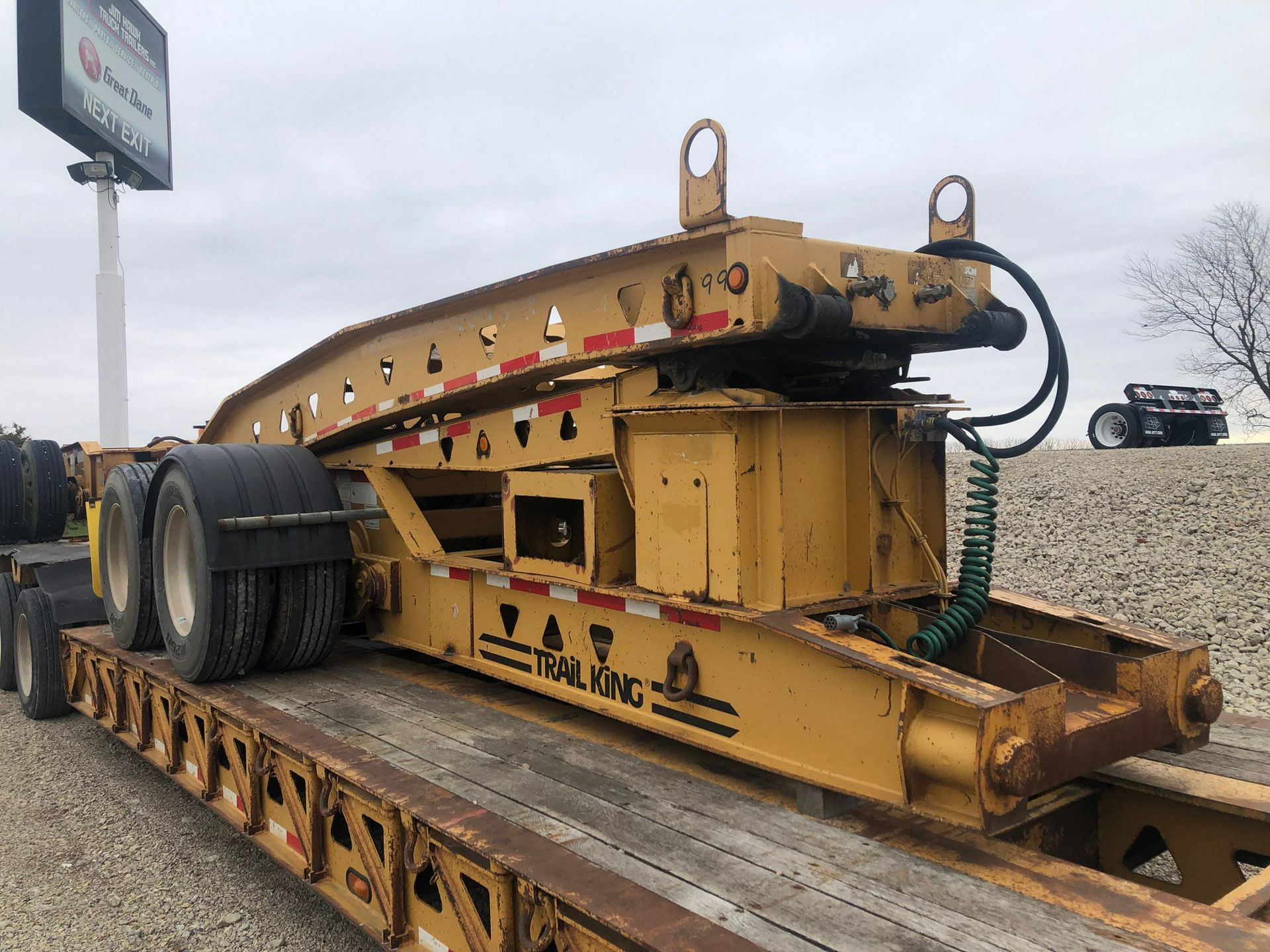 2009 Trail King - image 4