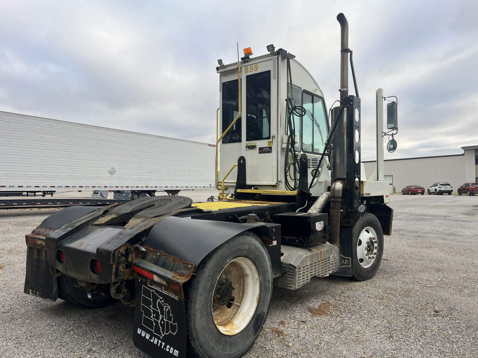 2016 Autocar - image 4