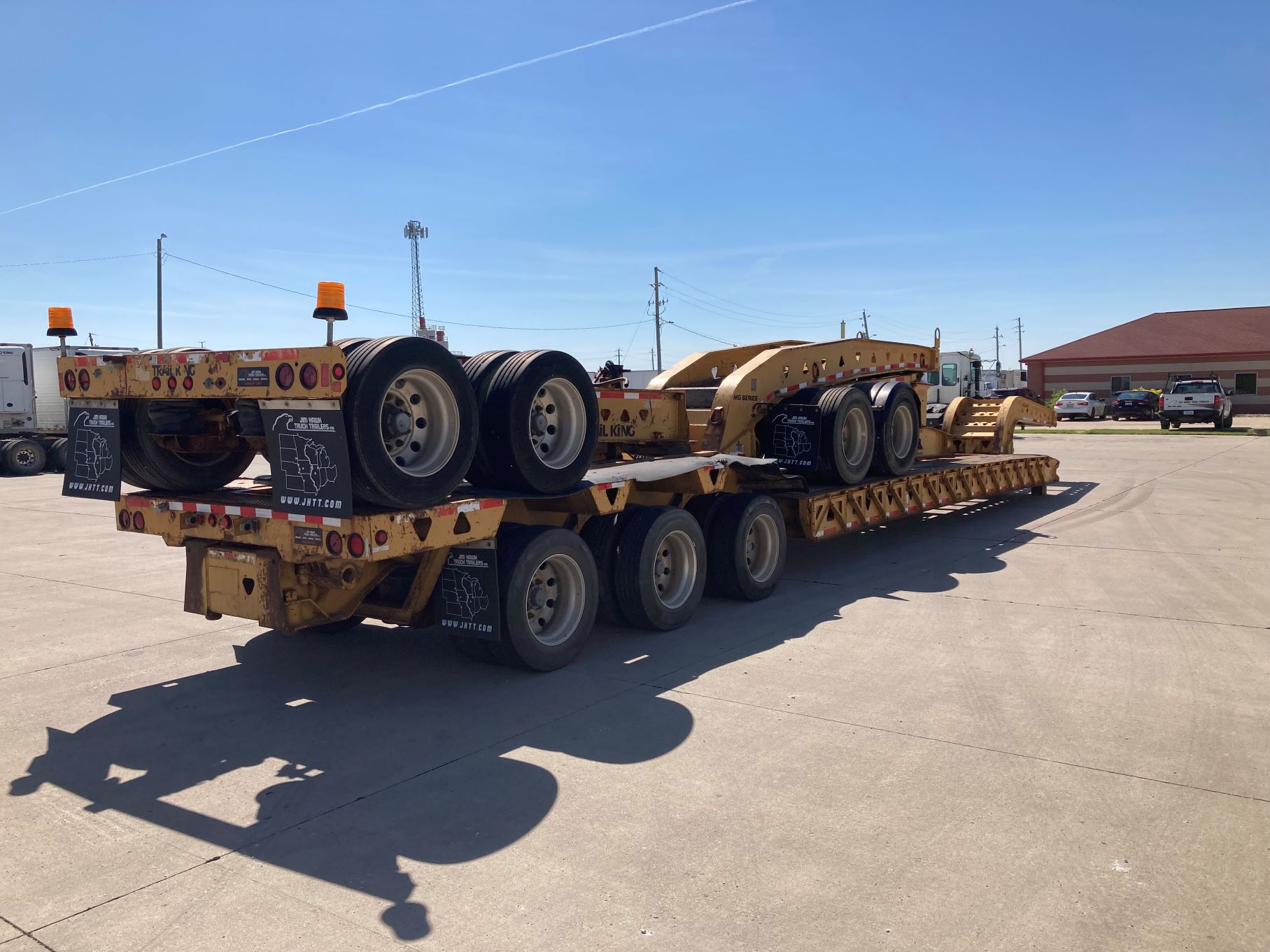 2009 Trail King - image 2