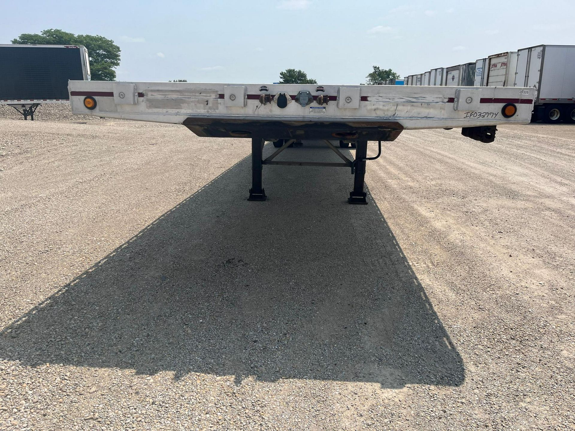 2013 MAC Trailer - image 3