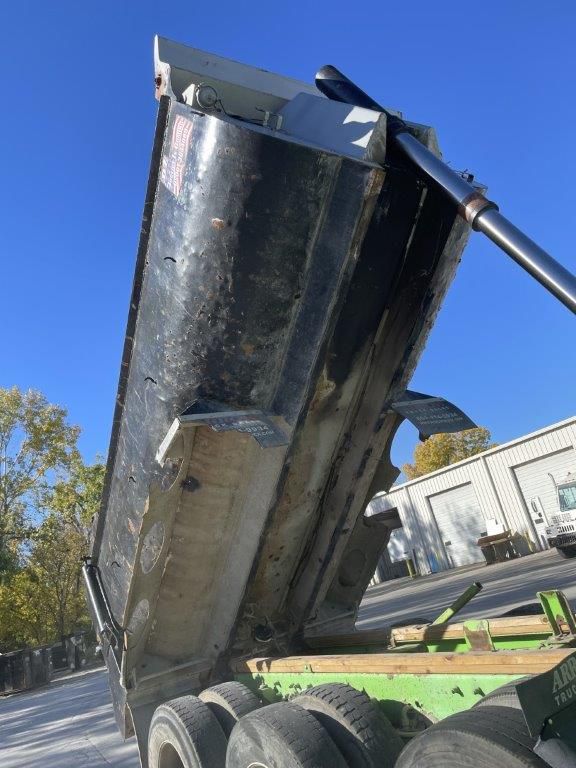 2003 Kenworth W900 - image 6