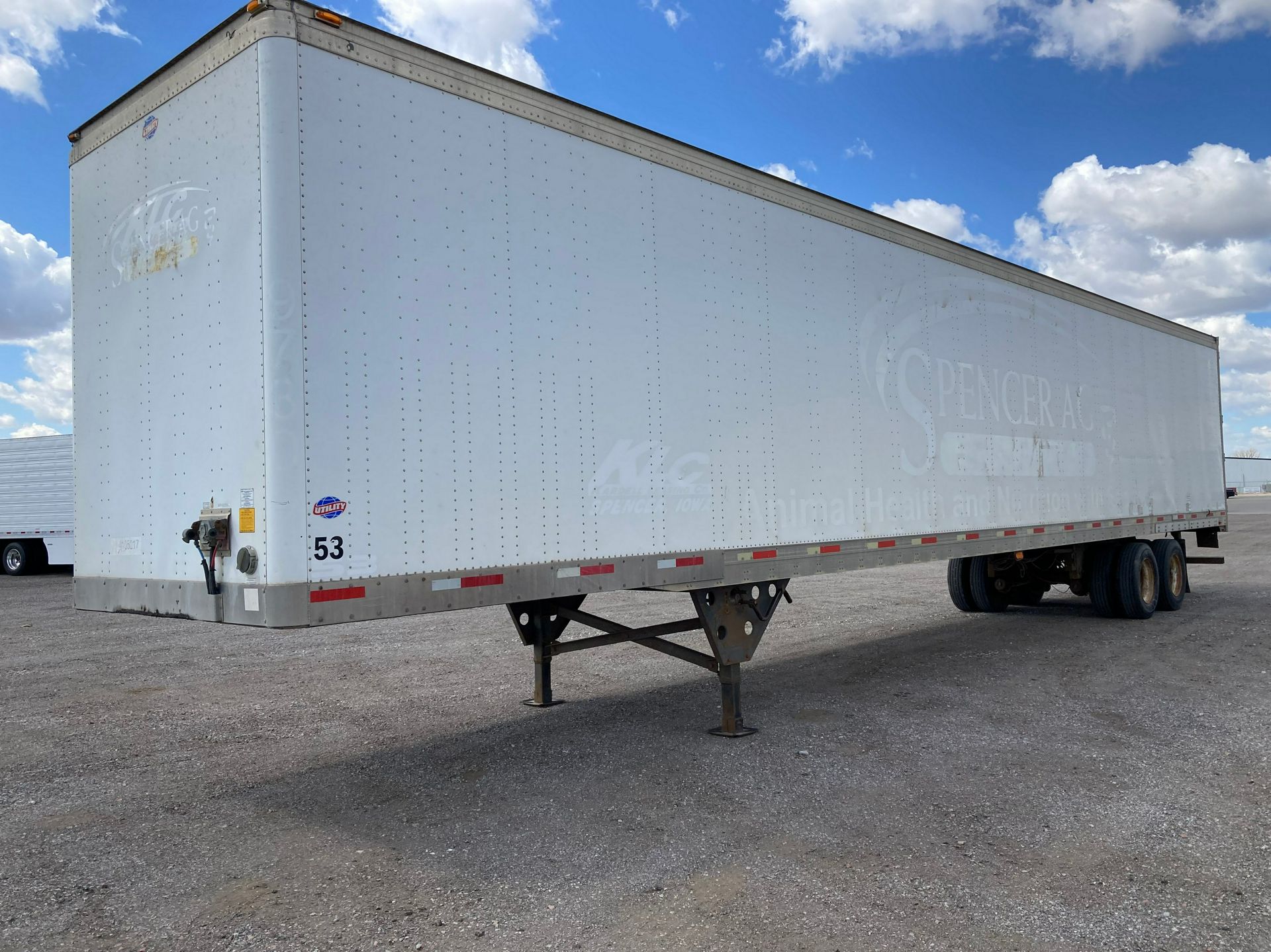 2005 Utility 4000DX