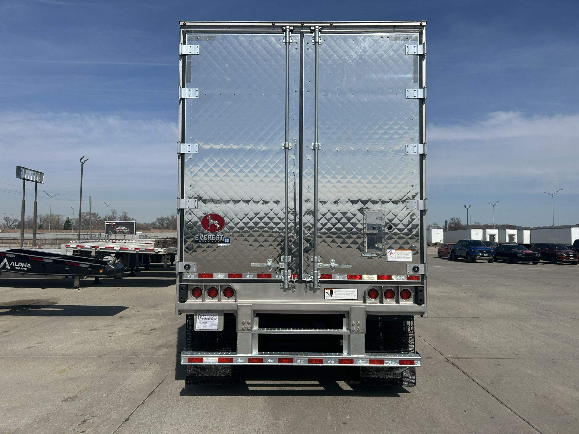 2027 Great Dane in Council Bluffs, IA — photo 4