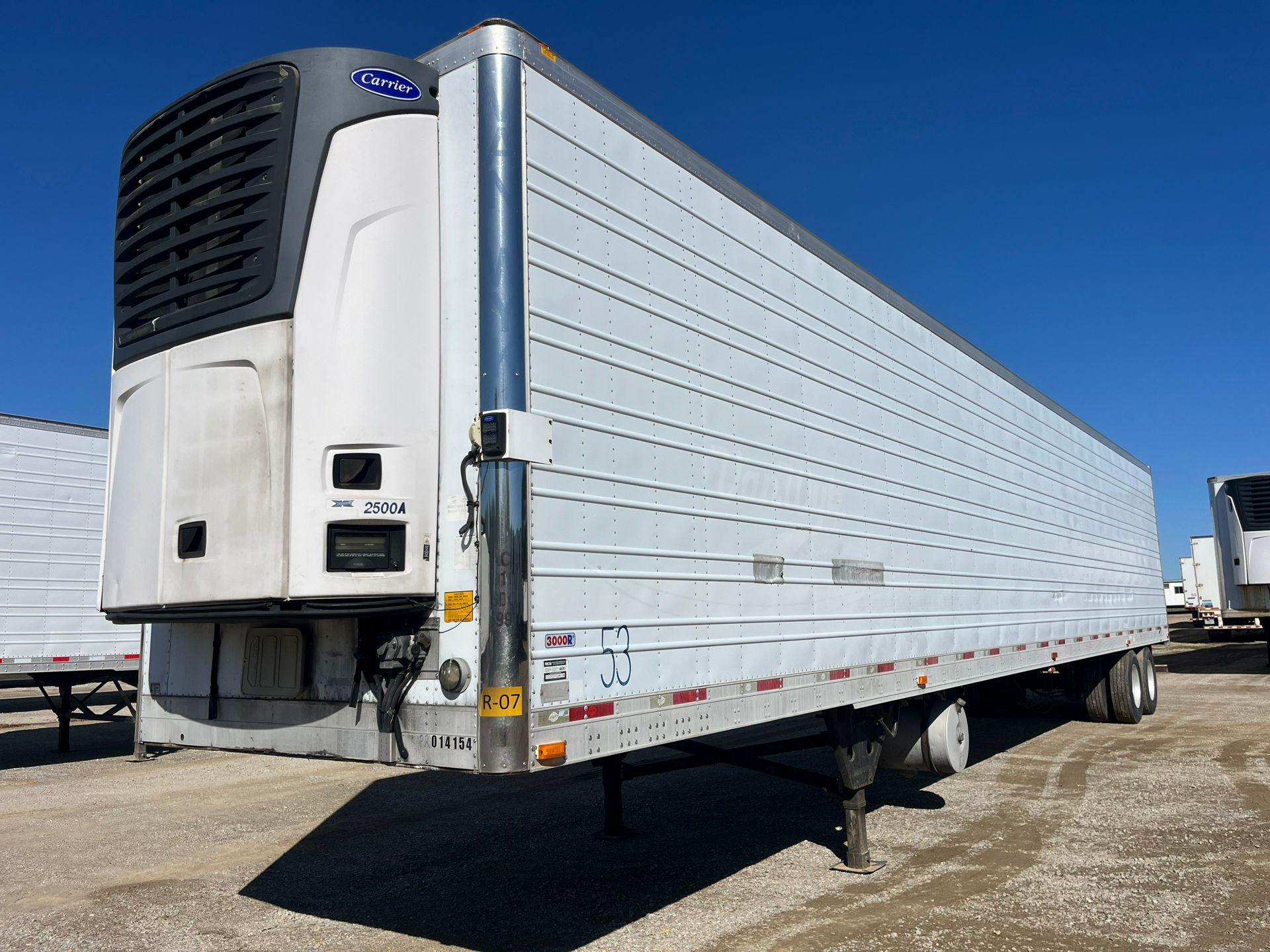 2009 Utility 3000R