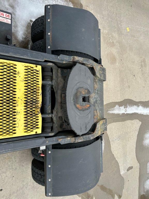 2022 Autocar - image 6