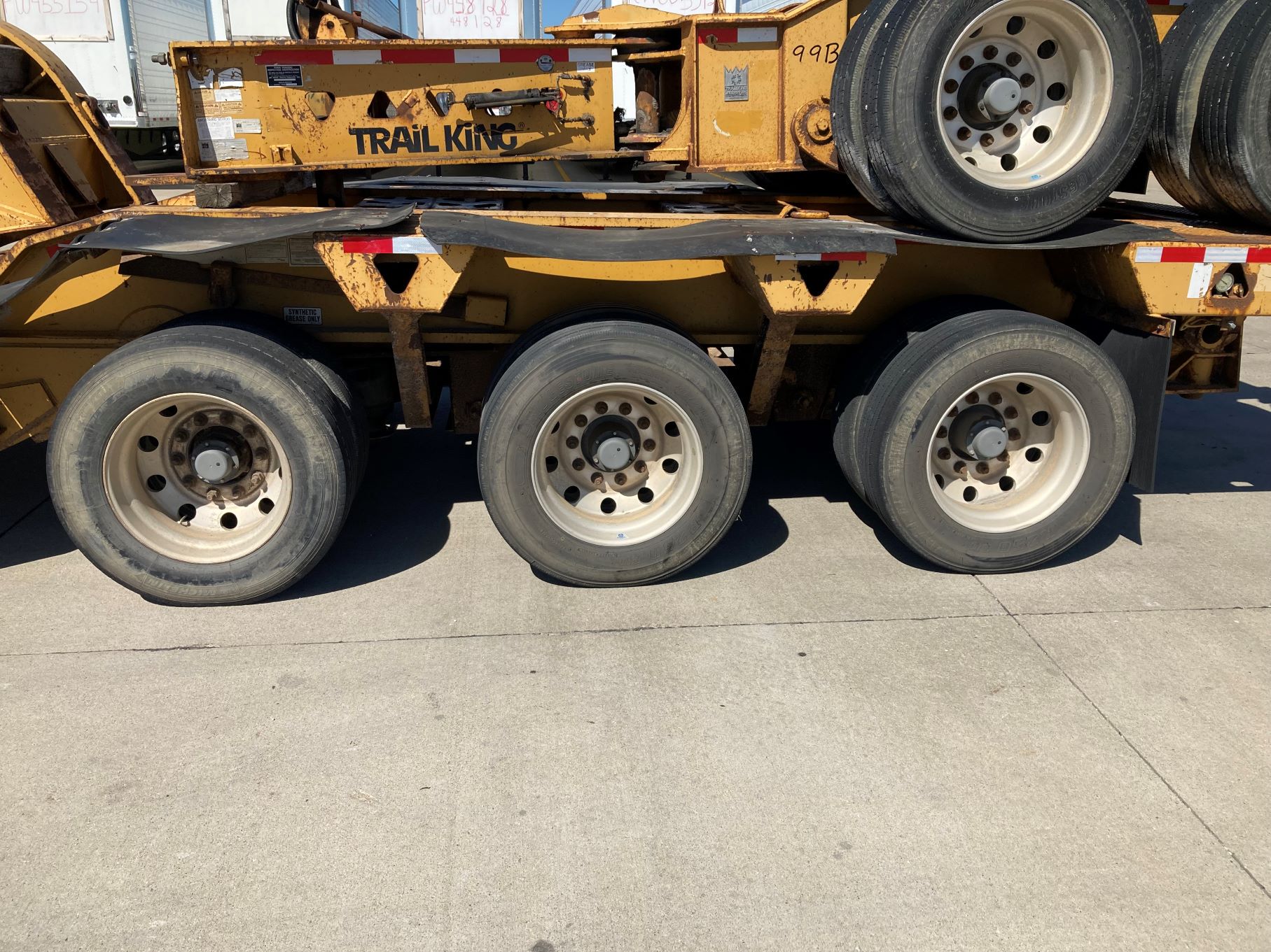 2009 Trail King - image 4