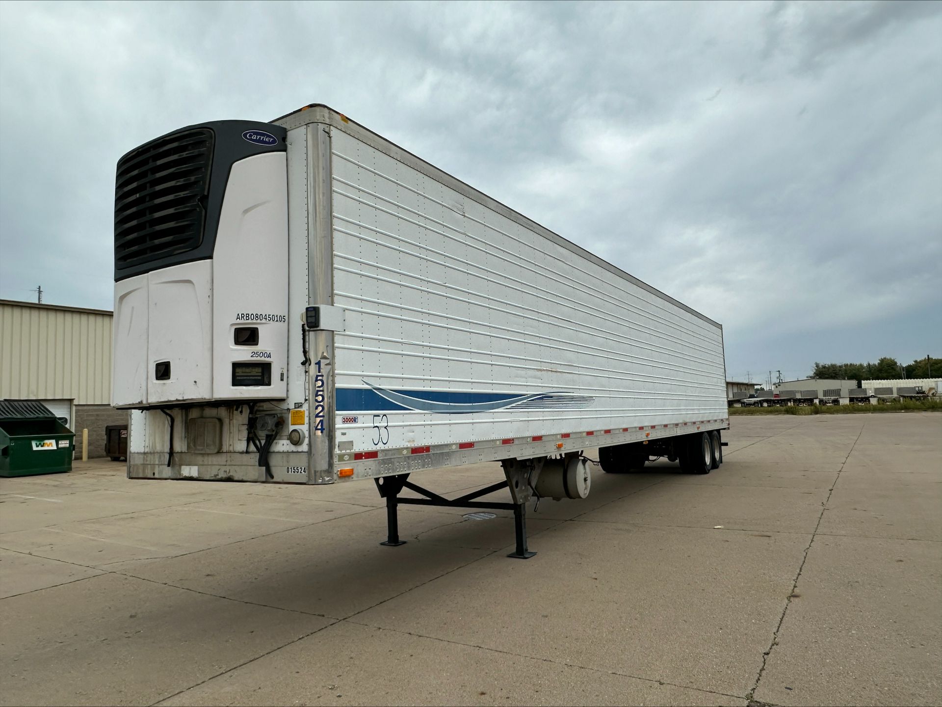2009 Utility 3000R
