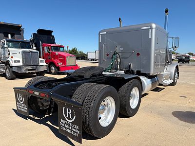 2021 Peterbilt 389