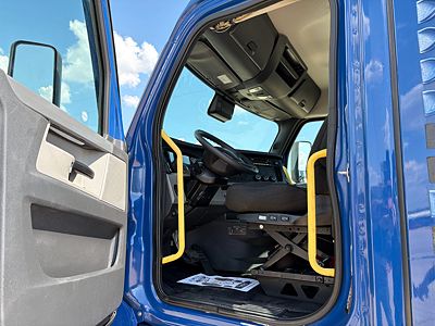 2022 Freightliner Cascadia 116