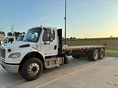 2019 Freightliner M2 106