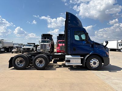 2022 Freightliner Cascadia 116