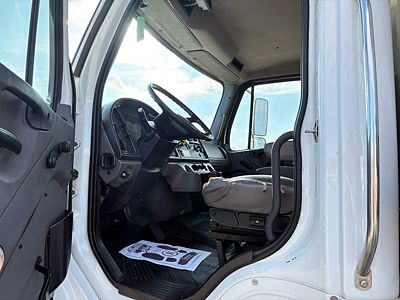2018 Freightliner M2 106