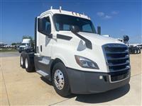 2020 Freightliner Cascadia 126