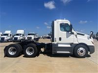 2020 Freightliner Cascadia 126