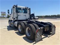 2020 Freightliner Cascadia 126