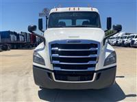 2020 Freightliner Cascadia 126