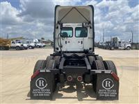 2020 Freightliner Cascadia 126