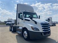 2020 Freightliner Cascadia 126