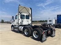 2020 Freightliner Cascadia 126