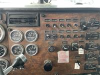 2000 Peterbilt 357