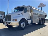 2001 Kenworth T300