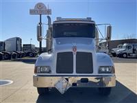 2001 Kenworth T300