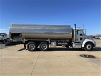 2001 Kenworth T300