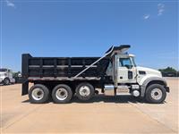 2016 Mack GU713