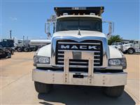 2016 Mack GU713