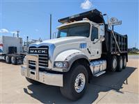 2016 Mack GU713
