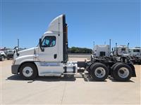 2015 Freightliner CASCADIA 125
