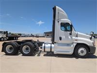 2015 Freightliner CASCADIA 125