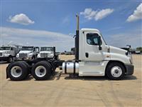 2015 Freightliner CASCADIA 125