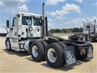 2015 Freightliner CASCADIA 125