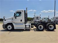 2015 Freightliner CASCADIA 125